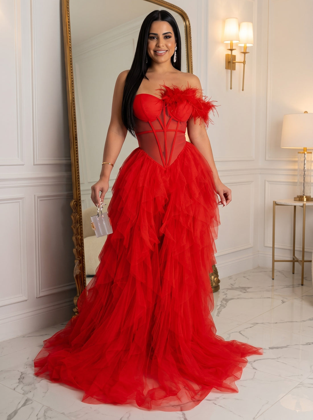 Vestido largo Celeste con corsé y plumas