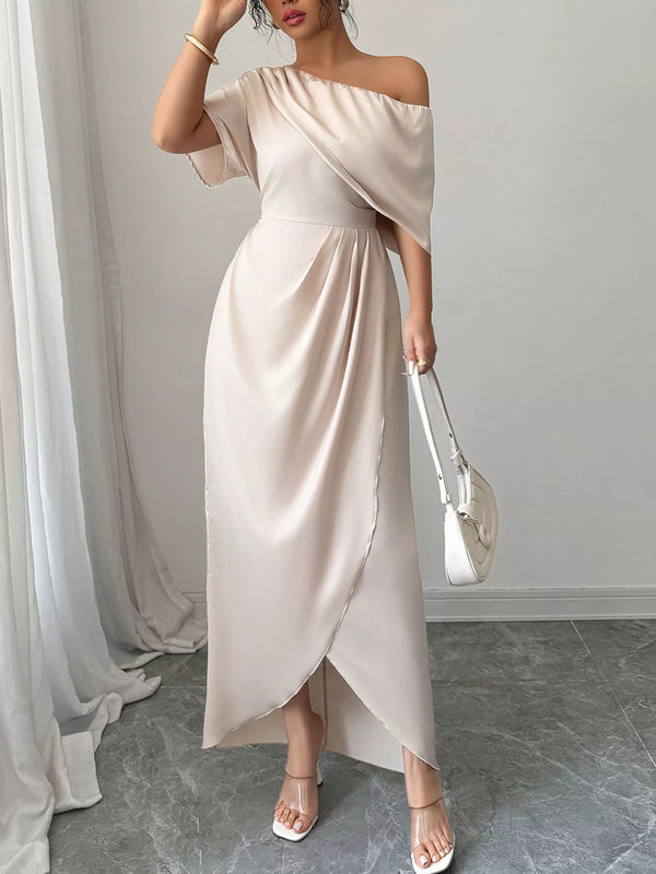 Vestido largo Aurora de satén con un hombro